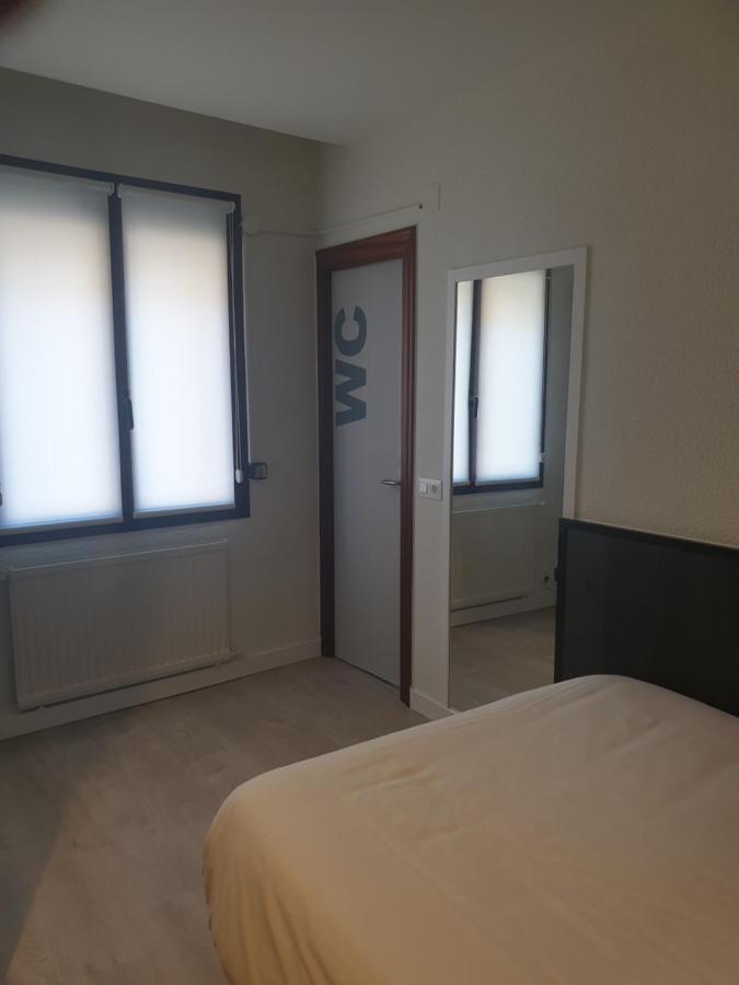 Hotel Arts - Gasteiz Centro บิโตเรีย-กัสเตซ ภายนอก รูปภาพ
