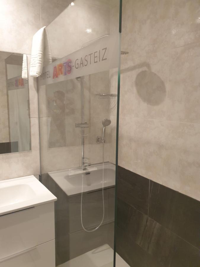 Hotel Arts - Gasteiz Centro บิโตเรีย-กัสเตซ ภายนอก รูปภาพ