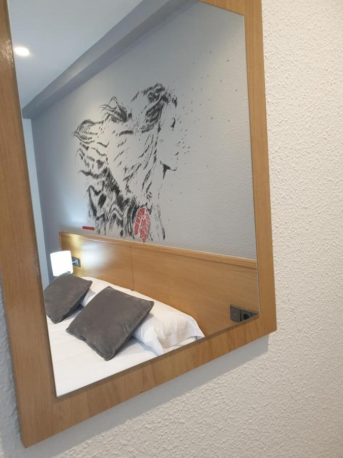 Hotel Arts - Gasteiz Centro บิโตเรีย-กัสเตซ ภายนอก รูปภาพ